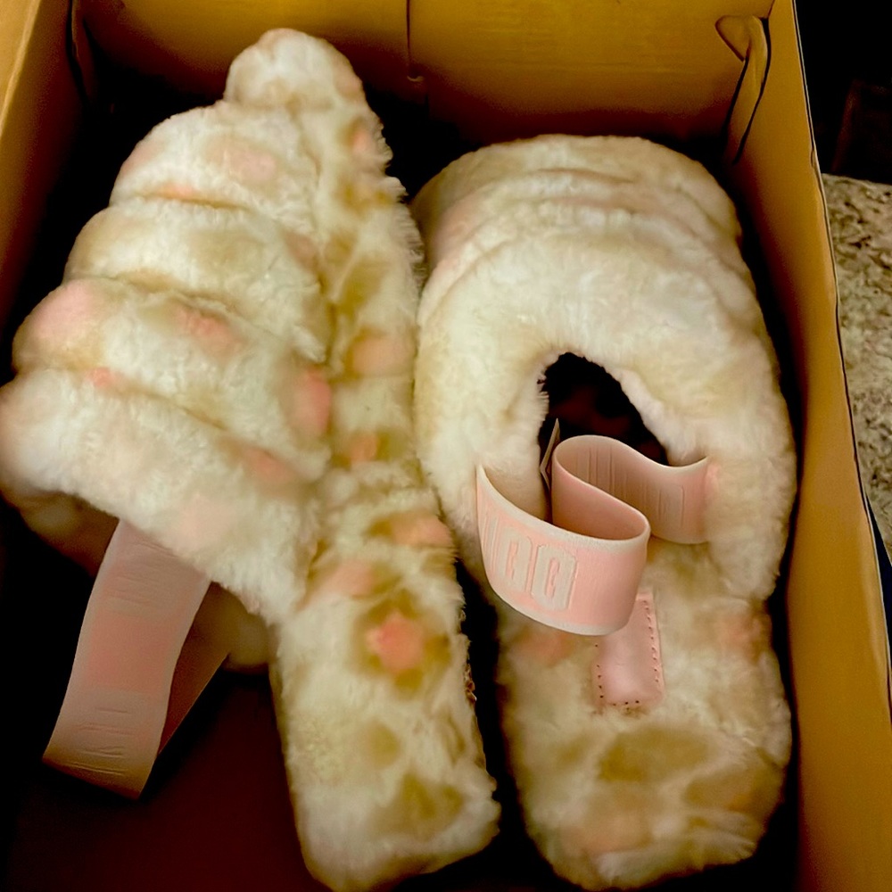 Ugg skippers